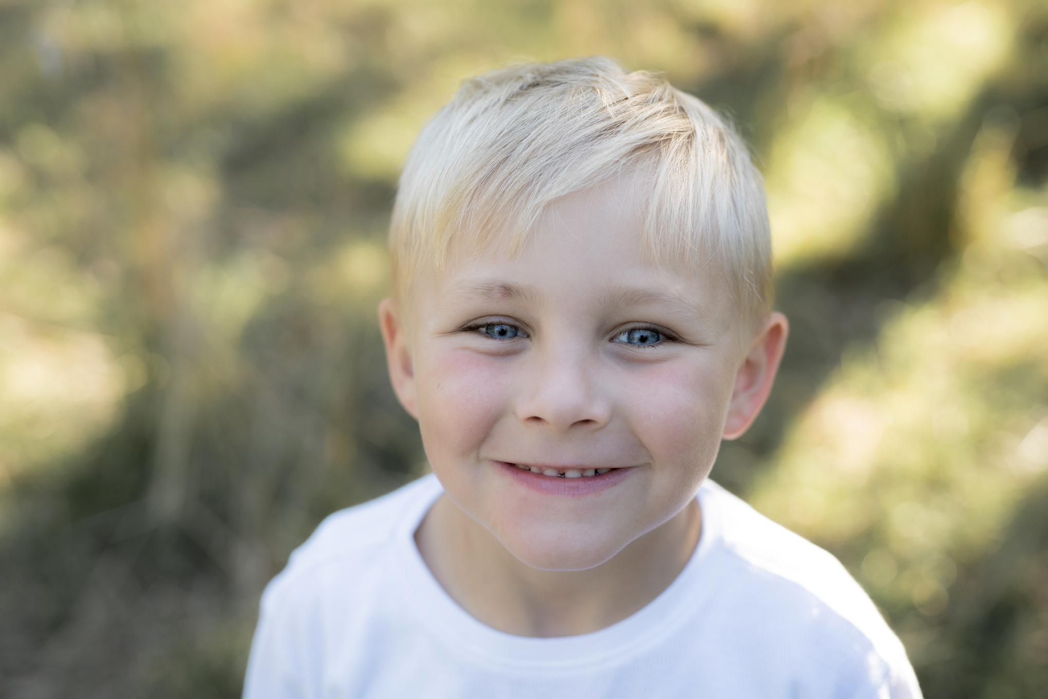 Fotoshooting mit Kindern draußen in Emden, Leer, Oldenburg, Aurich